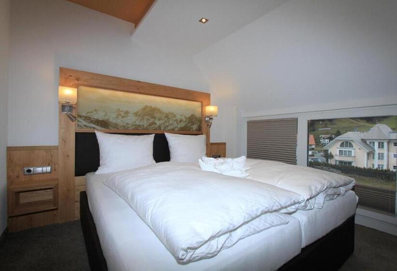 １ベッドルームペントハウスアパート, Relax Apartments