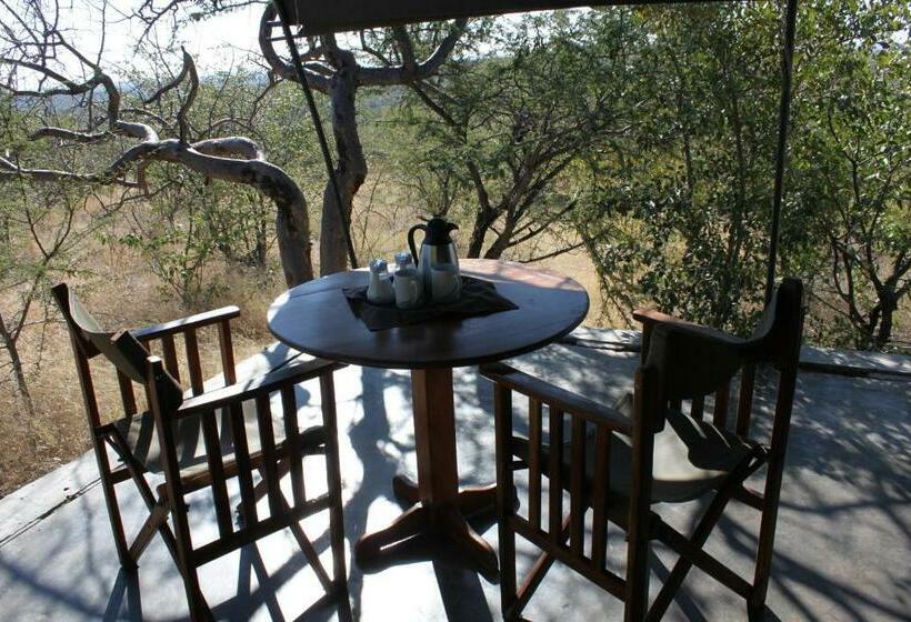 اتاق استاندارد, Mondjila Safari Camp