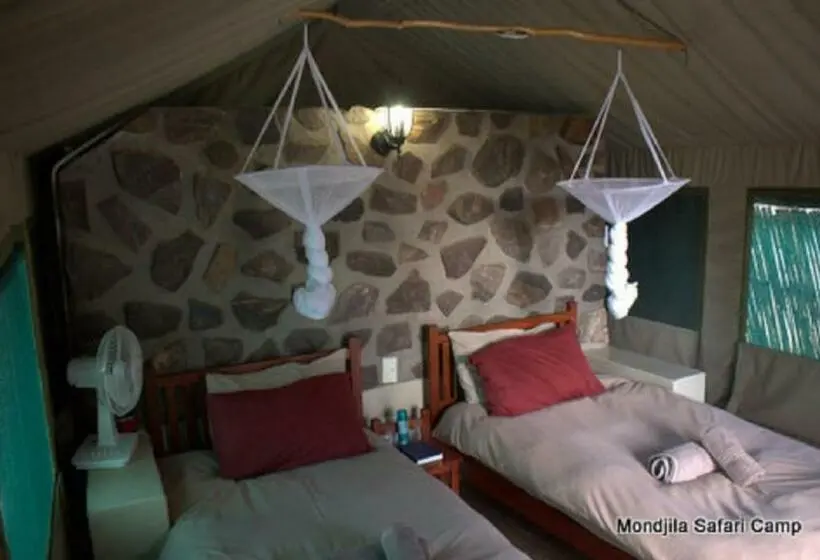 اتاق استاندارد, Mondjila Safari Camp