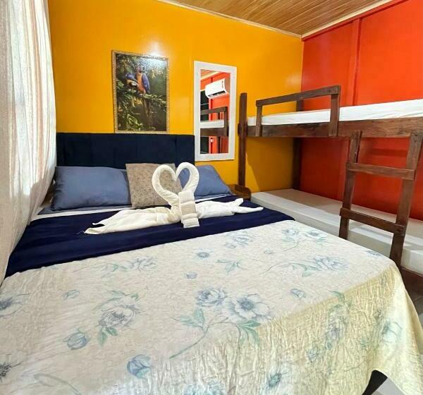 Quarto Quádruplo Estandar, Pousada & Camping Tubarão