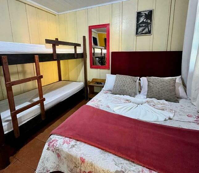 Quarto Quádruplo Estandar, Pousada & Camping Tubarão