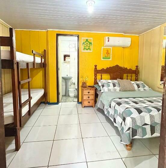 Quarto Quádruplo Estandar, Pousada & Camping Tubarão