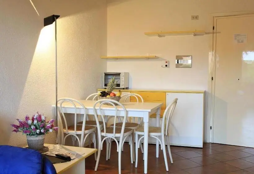 スタンダードスタジオ, Residence Bouganville