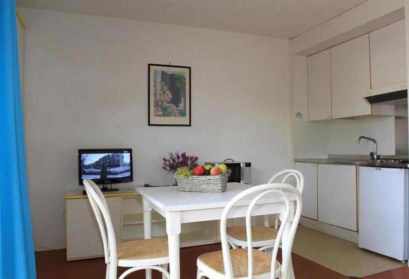 استودیوی استاندارد, Residence Bouganville
