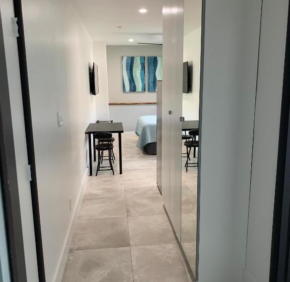 إستوديو قياسى, Ocean Villas Of Deerfield