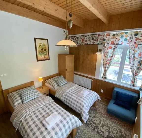 اتاق استاندارد با چشم‌انداز کوهستان, Apartmany Moravienka