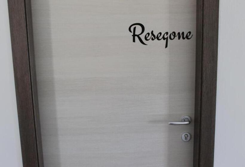 اتاق استاندارد با سرویس بهداشتی مشترک, Grandi Cime Guest House