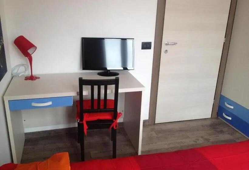 اتاق استاندارد یک تخته با سرویس بهداشتی مشترک, Grandi Cime Guest House