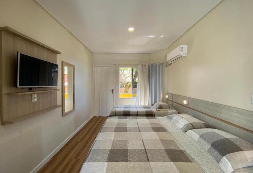 חדר דלוקס לשלושה, Pousada Areia Cristal