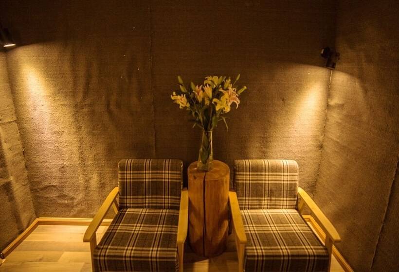 Семейный Номер, Shangri La City Art Stack Forty Seven Other Inn