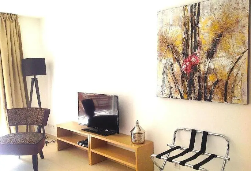 استودیوی سوپریور, Résidence Le Cosimo