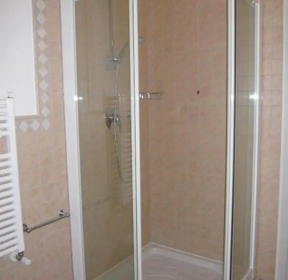スーペリアスタジオ, Relais Villa Selle