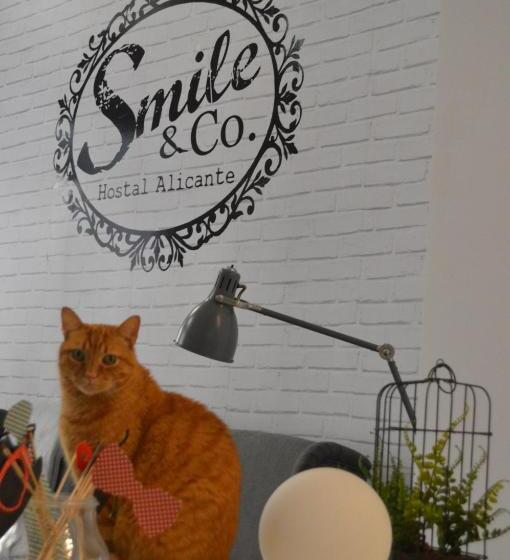 스탠다드 트리플 룸, Smile & Co Hostal Boutique