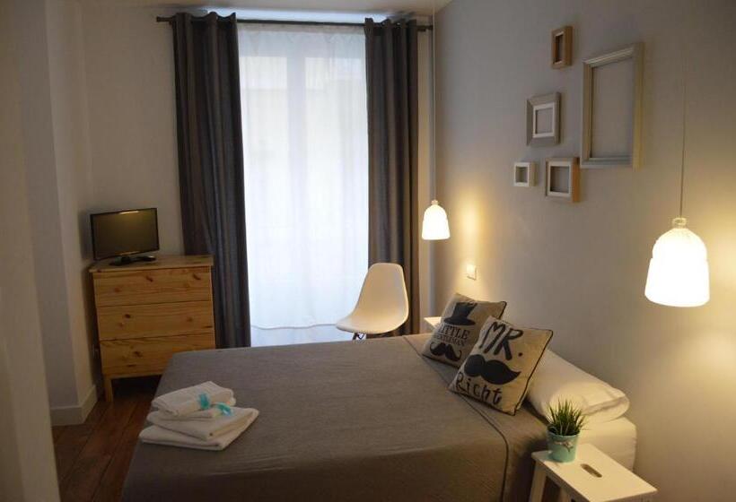스탠다드 발코니 룸, Smile & Co Hostal Boutique