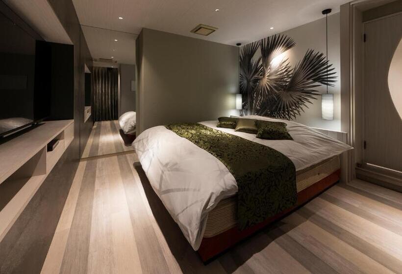 高级大房间, Fine Into The Premlum