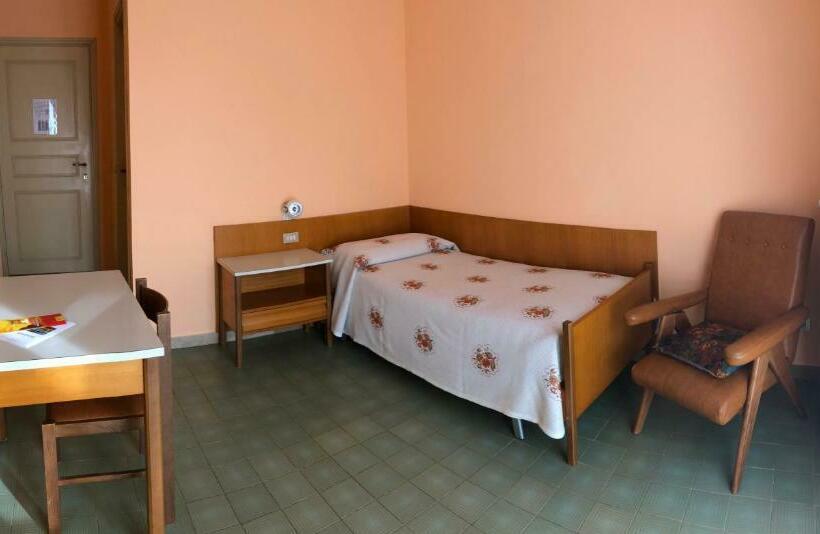 غرفة قياسية فردية, Centro Di Spiritualità Maria Candida