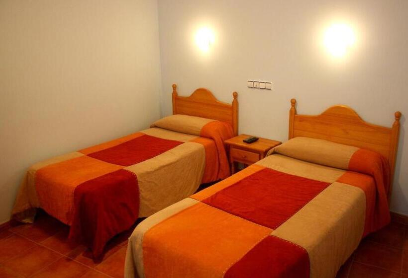 スタンダードルーム, Hostal La Granja