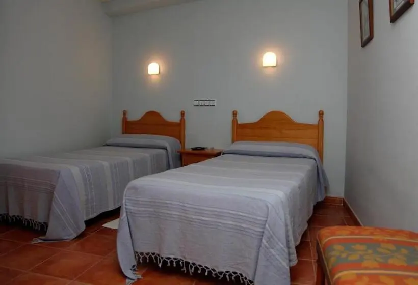 スタンダードルーム, Hostal La Granja