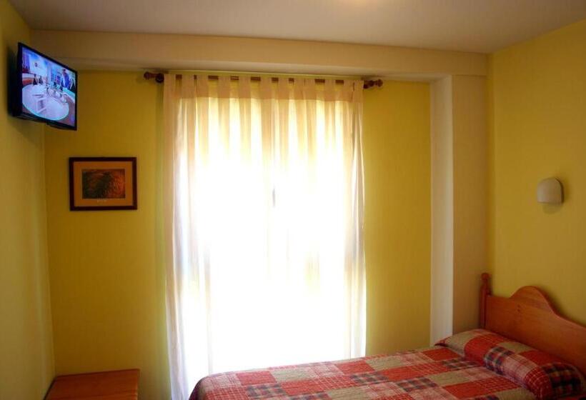 スタンダードルーム, Hostal La Granja