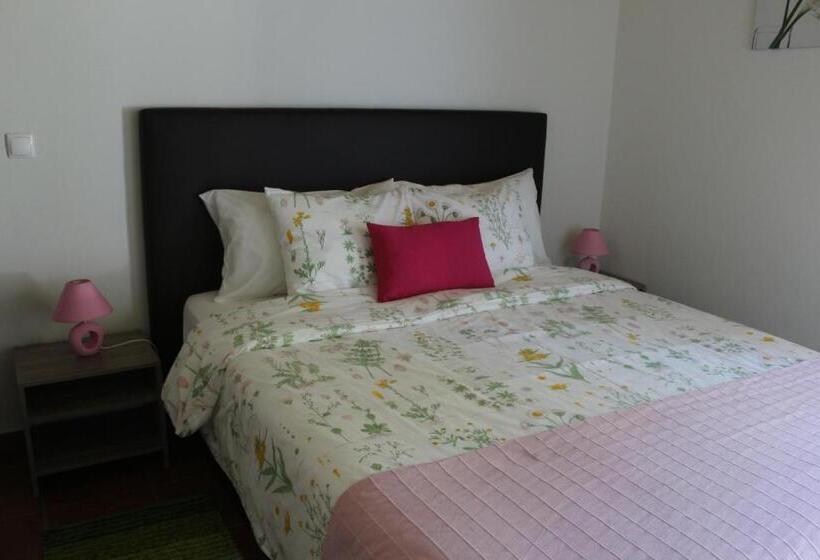 Quarto Estandar, Monte Da Barragem