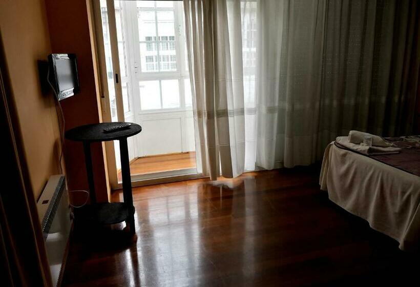 Четырехместный Номер Стандарт, Residencia Derby