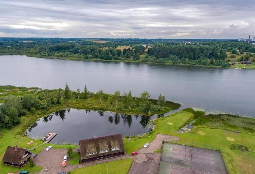 اتاق استاندارد چهار تخته, Sammuli Holiday Village