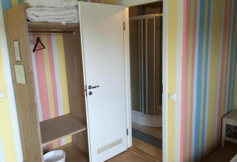 اتاق استاندارد چهار تخته, Sammuli Holiday Village