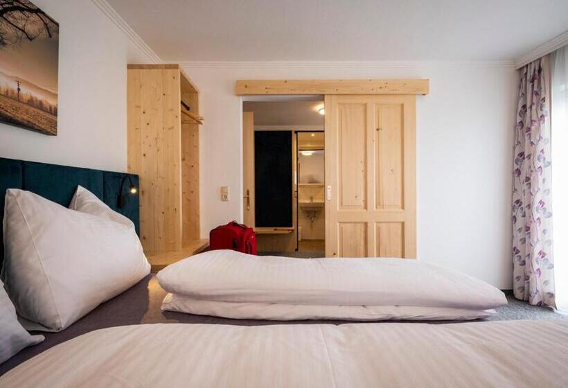 غرفة عائلية, Siri's Einkehr