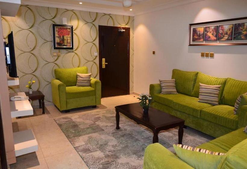 آپارتمان 2 خوابه, Holiday Season