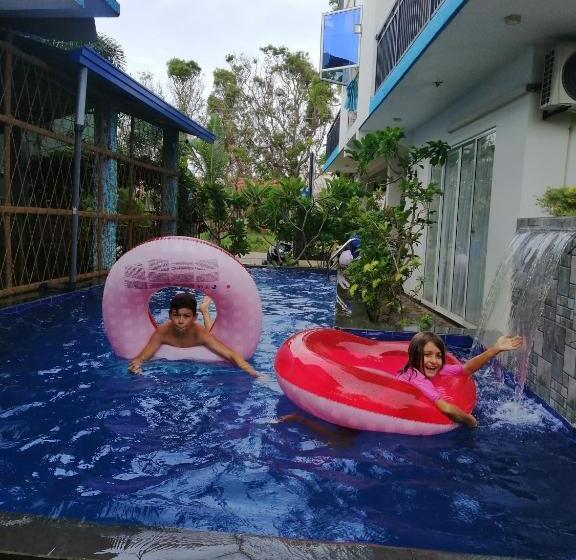 חדר סטנדרט לשלושה, Nebula Residence