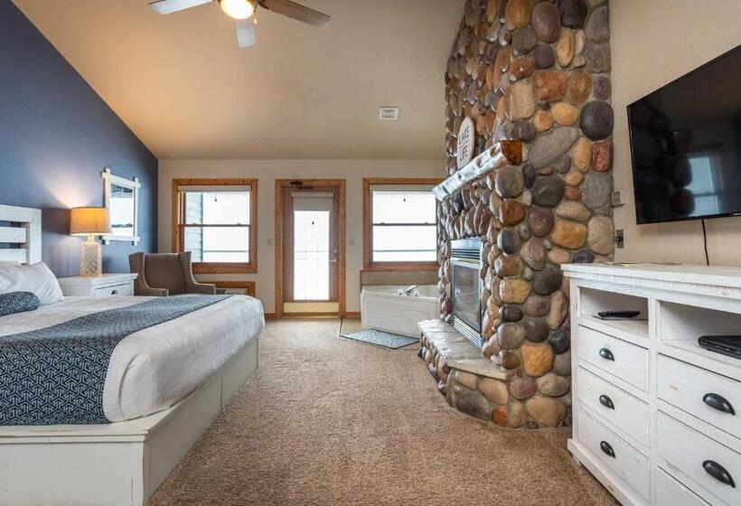 스탠다드 룸 킹사이즈 침대, Quarterdeck Resort