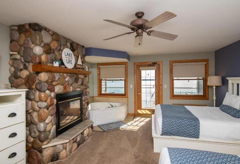 스탠다드 룸 퀸사이즈 침대, Quarterdeck Resort