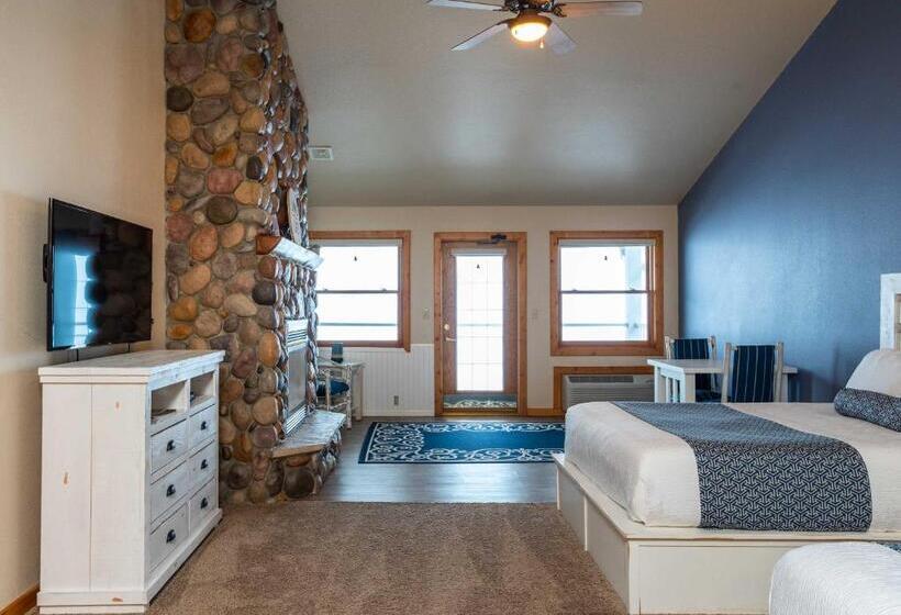 패밀리 룸, Quarterdeck Resort