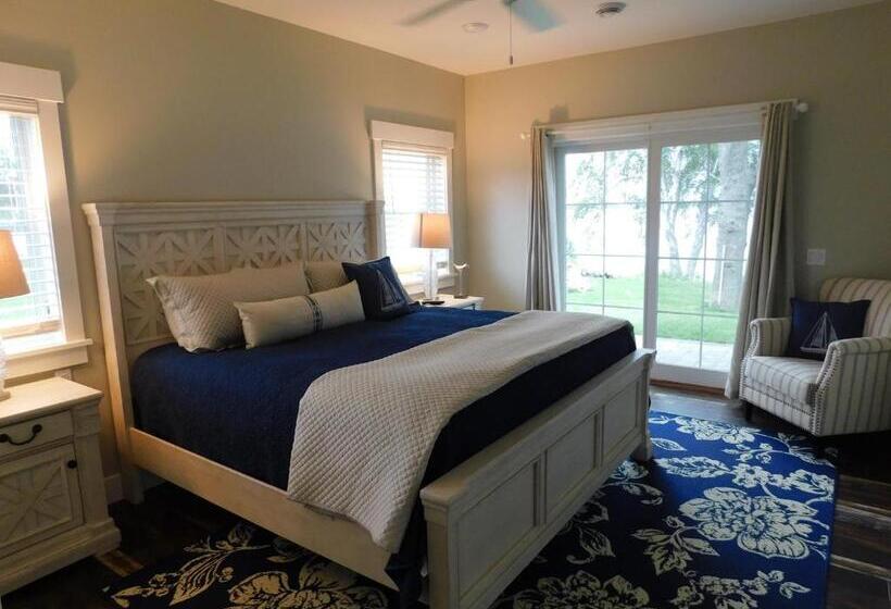 Апартаменты 2 Спальни, Quarterdeck Resort