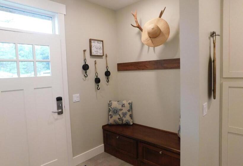 침실 2개 아파트, Quarterdeck Resort