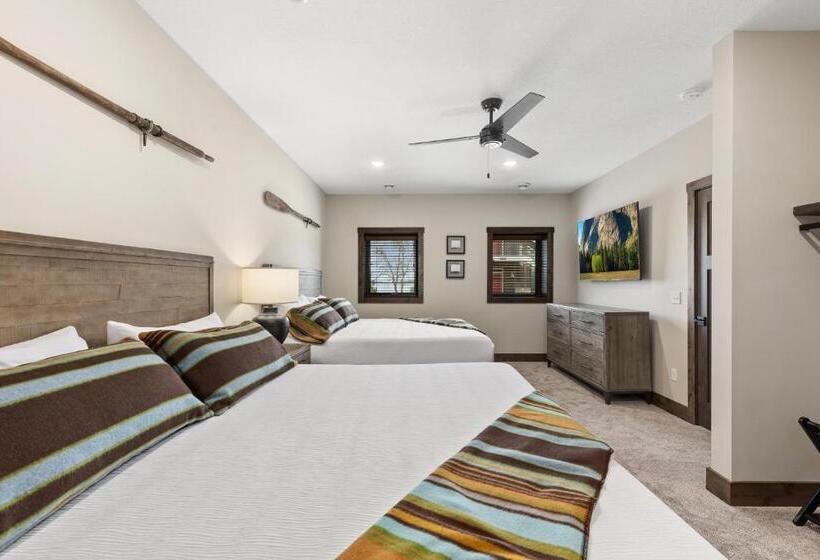 5침실 아파트, Quarterdeck Resort