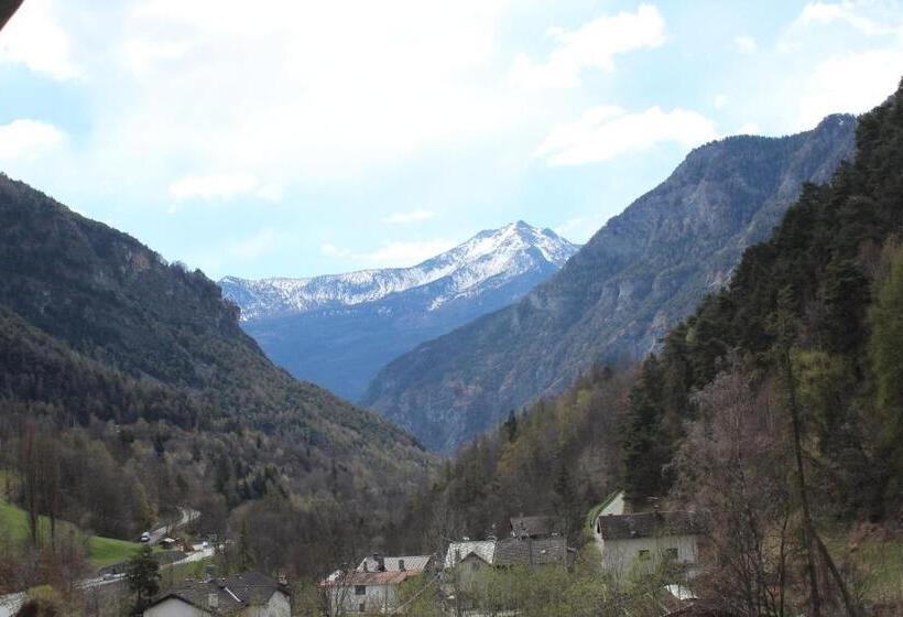 اتاق استاندارد سه نفره, Locanda Monte Cervino