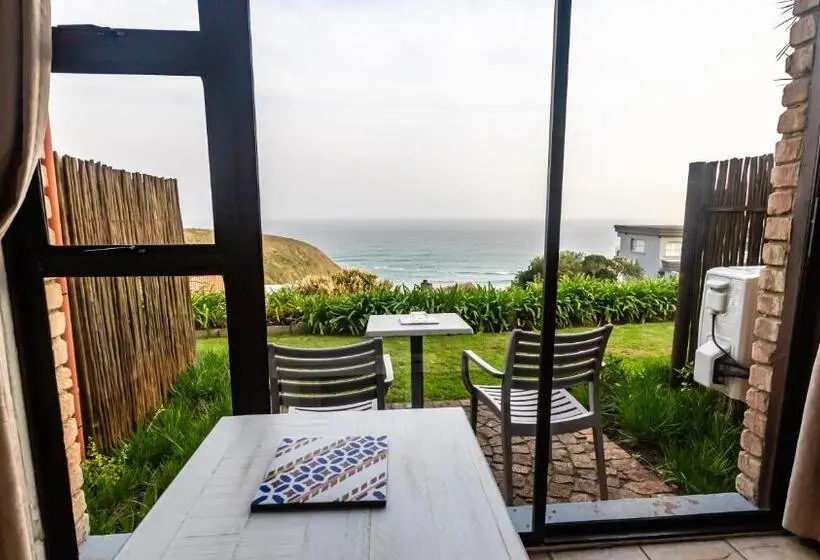 Standard Room Sea View, Dutton's Cove Guest House