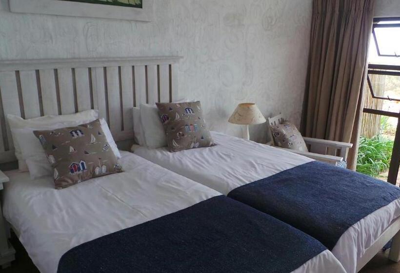 غرفة قياسية مطلّة علي البحر, Dutton's Cove Guest House