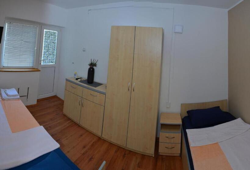 标准间, Rooms Petrovic