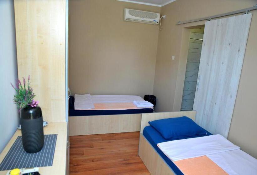 标准间, Rooms Petrovic