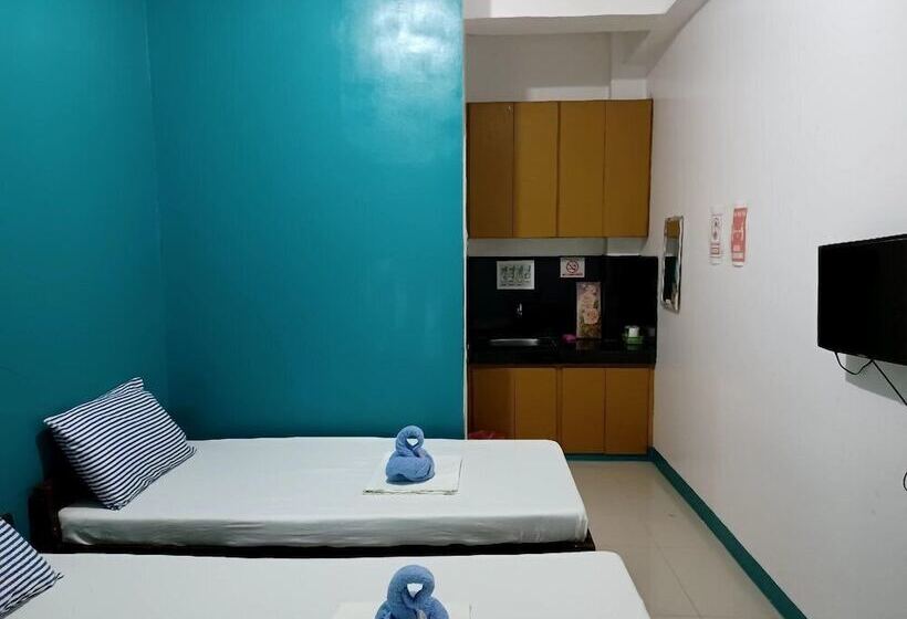 اتاق لوکس, Pete's Inn