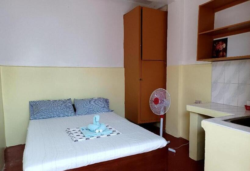 اتاق استاندارد, Pete's Inn