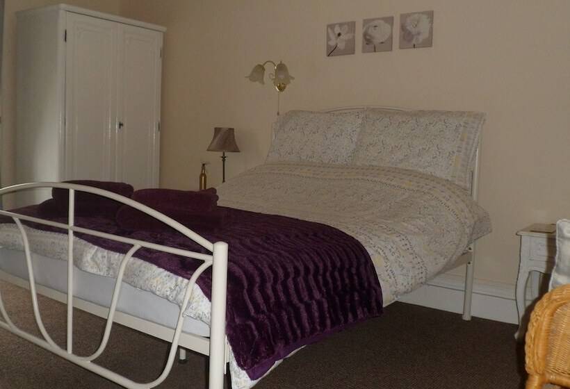 スタンダードルーム, Blue Peter