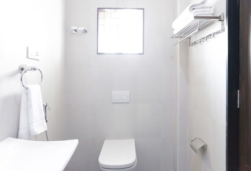 디럭스 룸, Treebo Hi Line Apartments Kalapatti