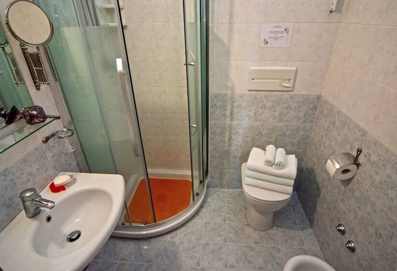 Апартаменты 1 Спальня, Residence Carla