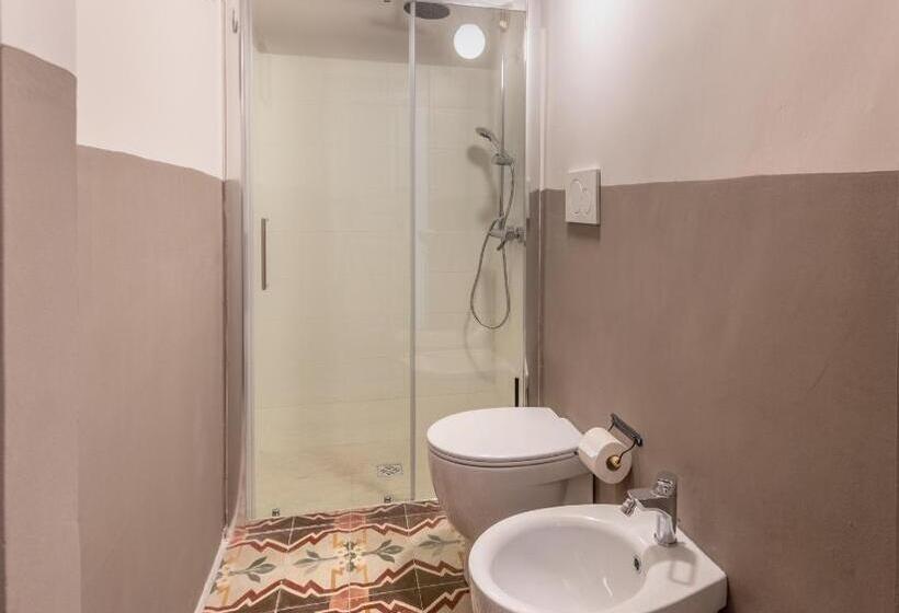 اتاق استاندارد, Donna Maddalena