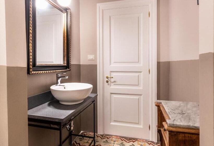 اتاق استاندارد, Donna Maddalena