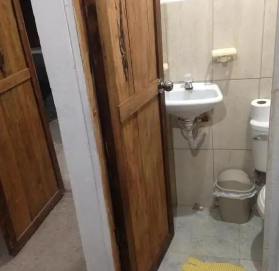 اتاق استاندارد چهار تخته, Hostal San Andrés De K Noa