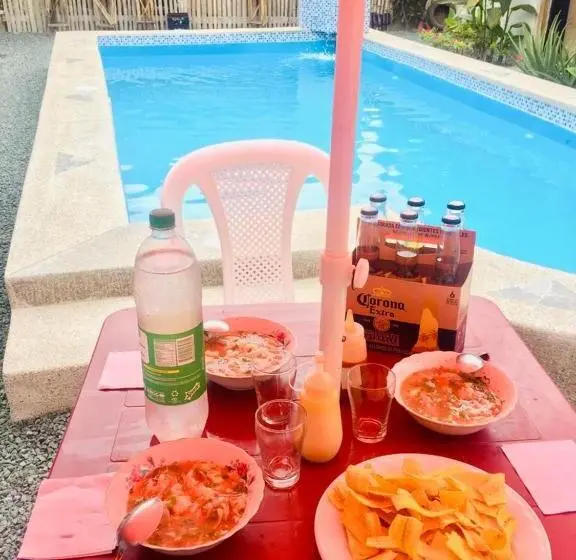 بانگلوی لوکس, Hostal San Andrés De K Noa